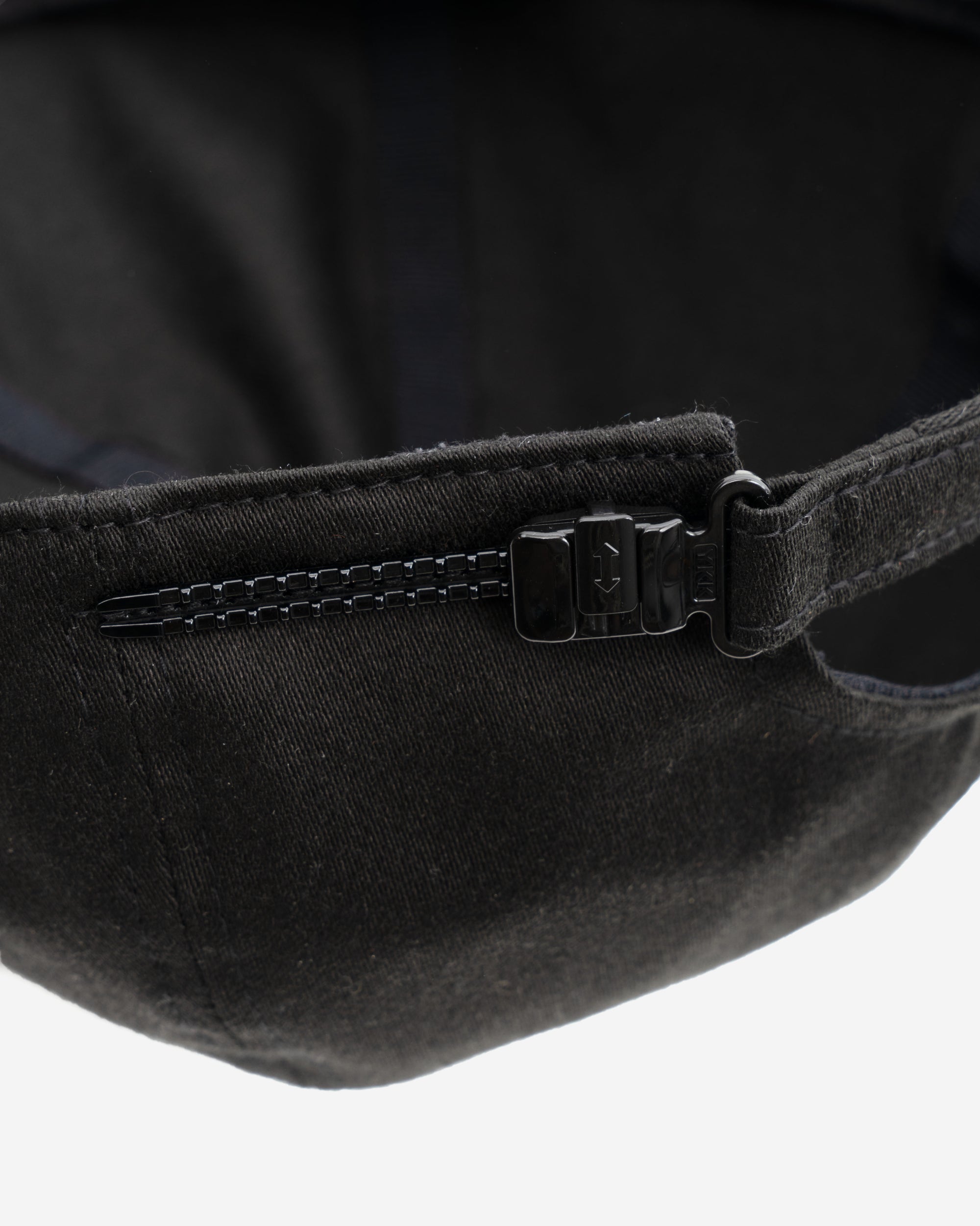 6 PANEL CAP - BLACK COTTON GABARDINE
