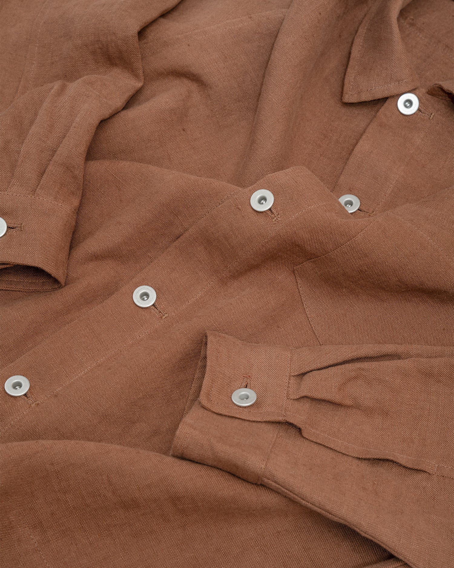TRAVAIL SHIRT - CORSICA BROWN WELTERWEIGHT LINEN