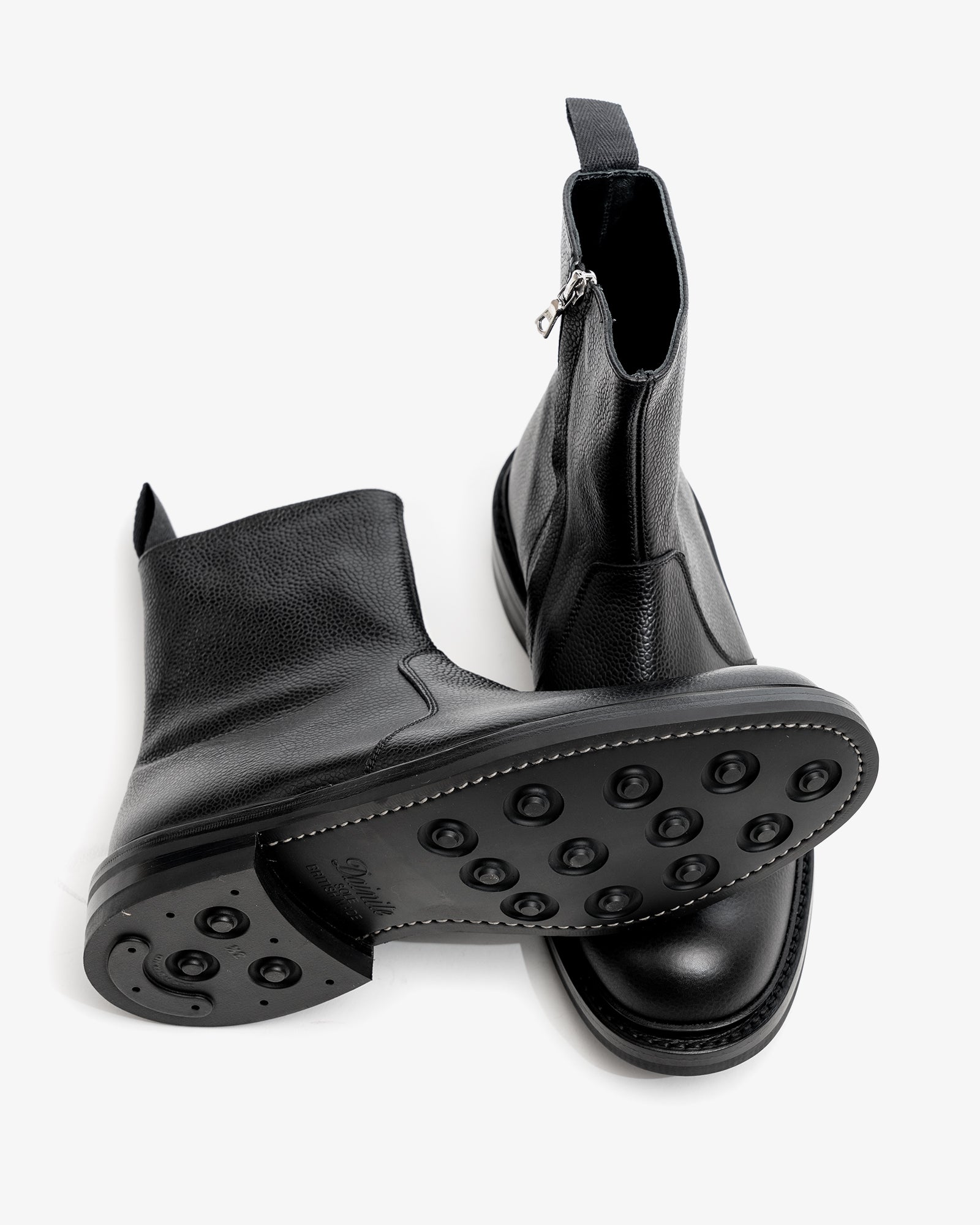 SPADE BOOT - BLACK SCOTCH GRAIN LEATHER – James Coward