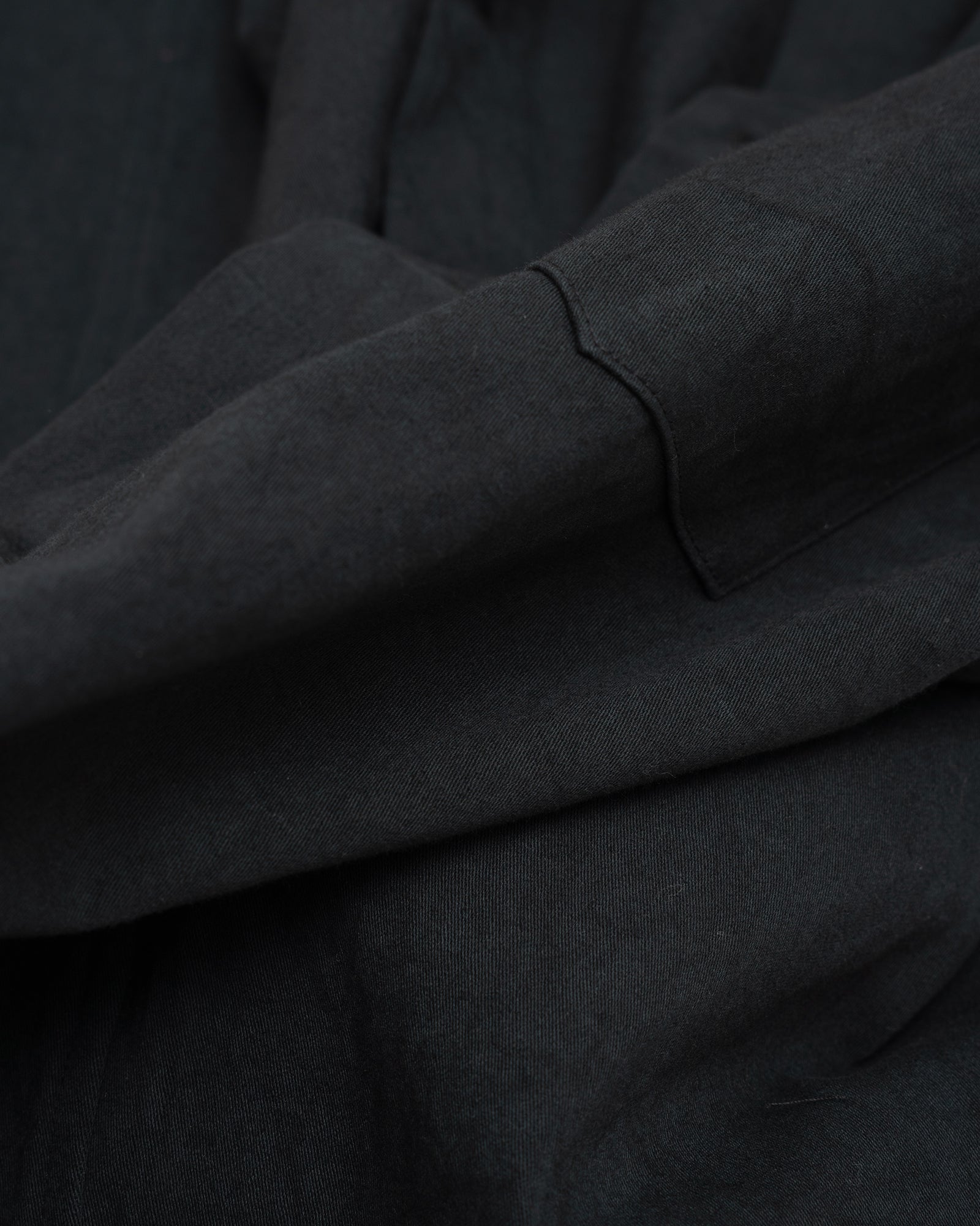 TRAVAIL SHIRT - BLACK DRUM DYED BACK SATIN
