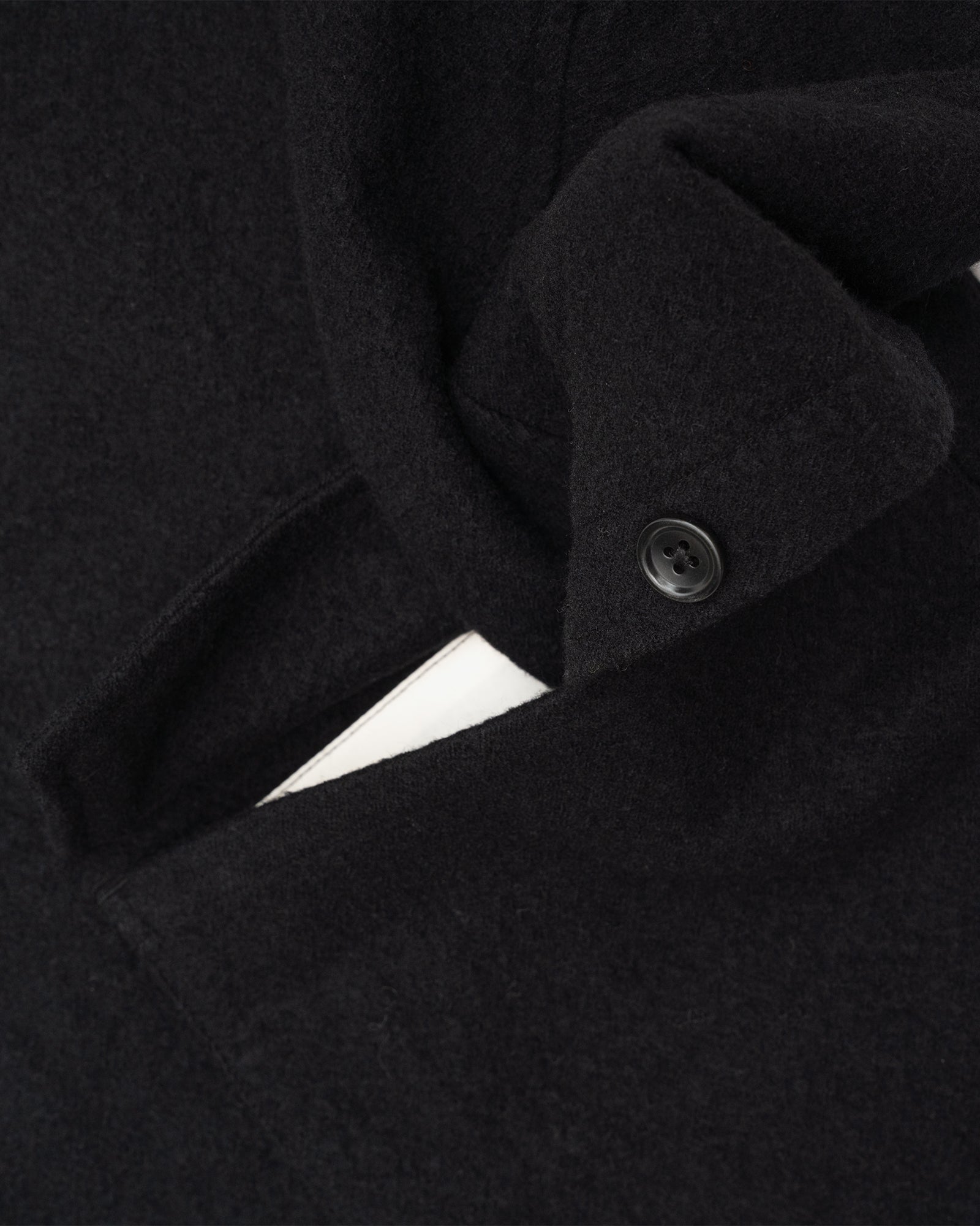 SAWED OFF MAC - BLACK PIECE DYED WOOL TWILL