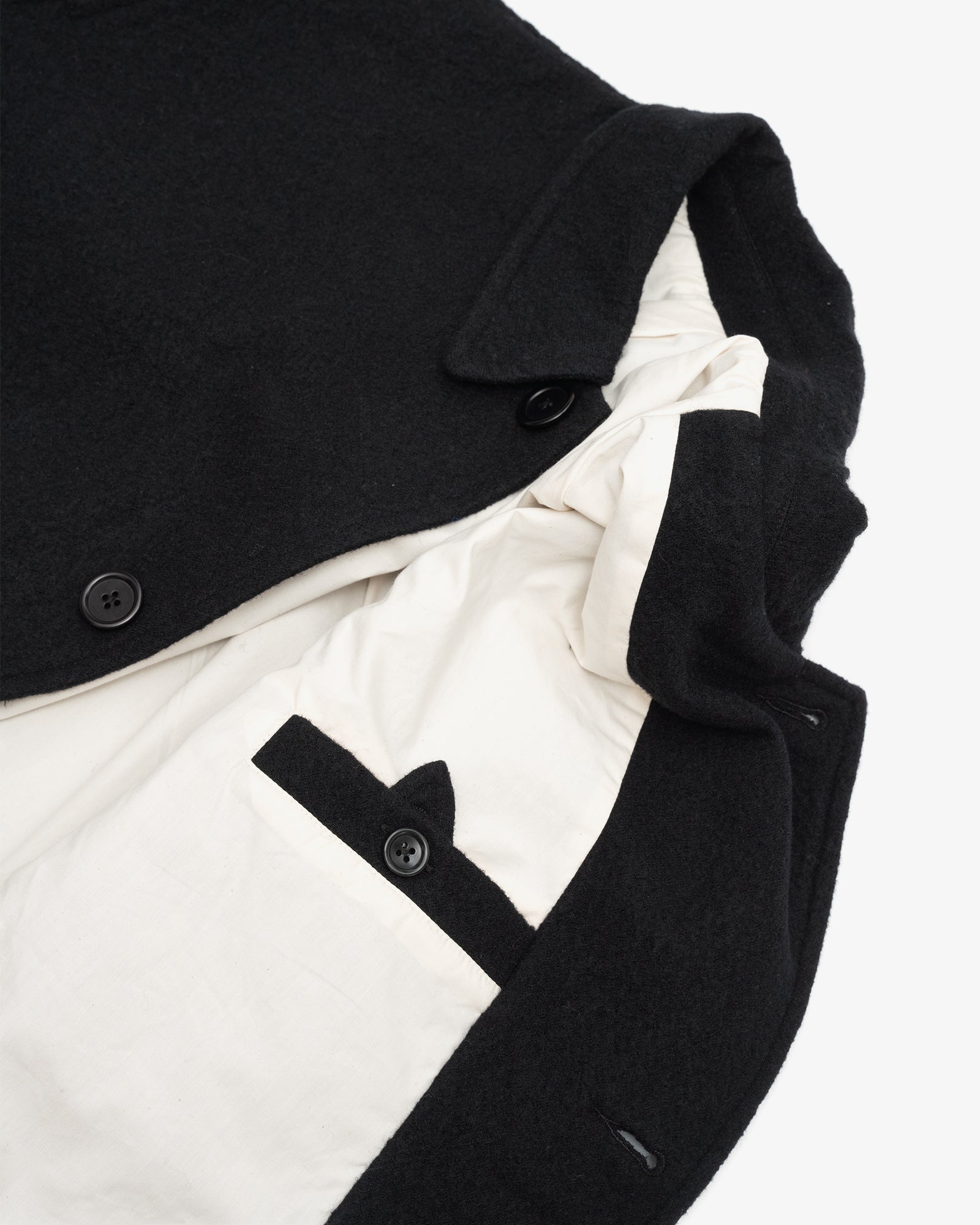 SAWED OFF MAC - BLACK PIECE DYED WOOL TWILL