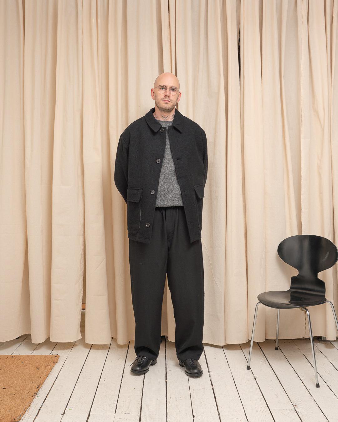 SAWED OFF MAC - BLACK PIECE DYED WOOL TWILL