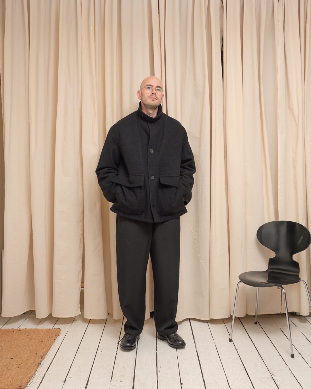 SAWED OFF MAC - BLACK PIECE DYED WOOL TWILL