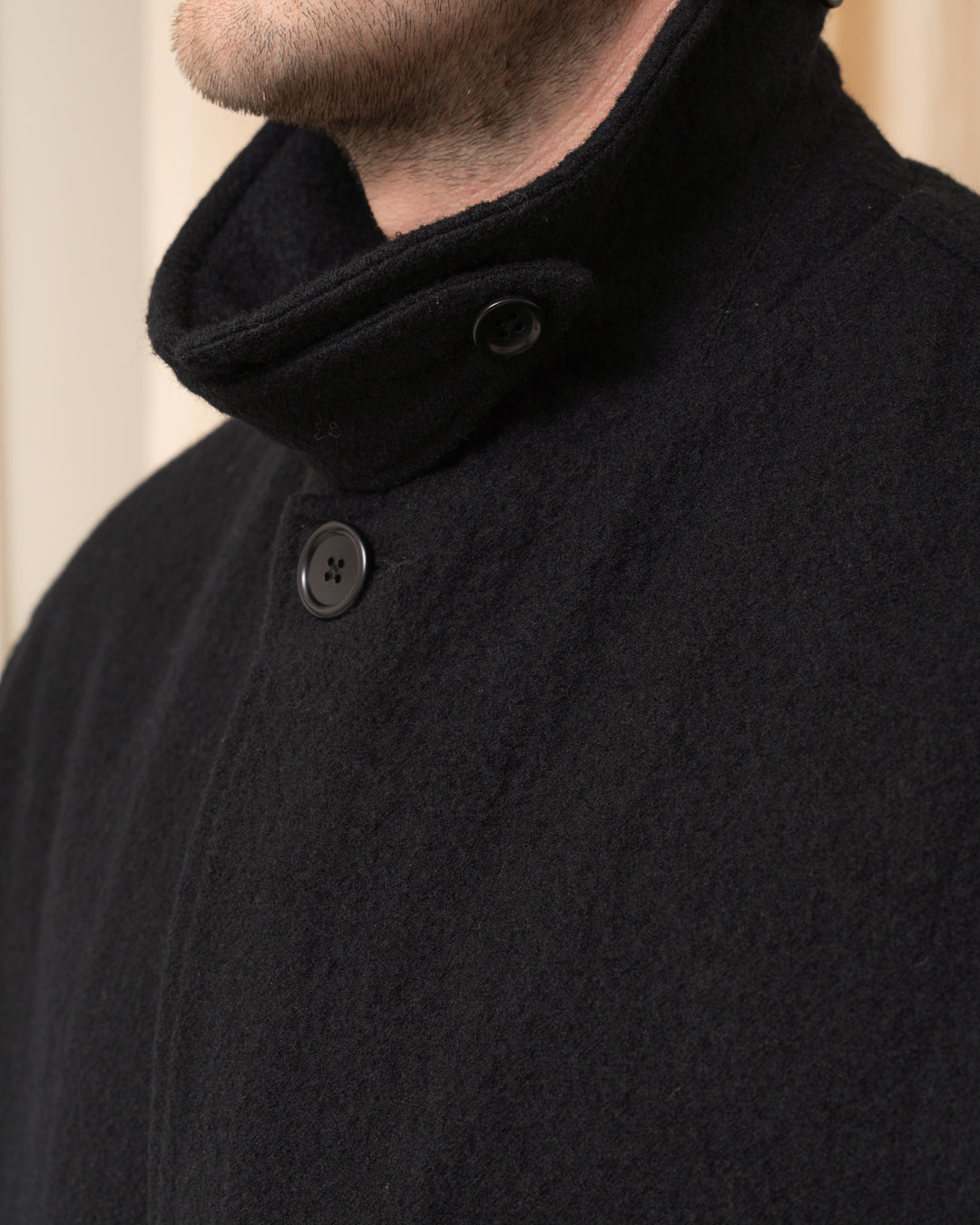 SAWED OFF MAC - BLACK PIECE DYED WOOL TWILL