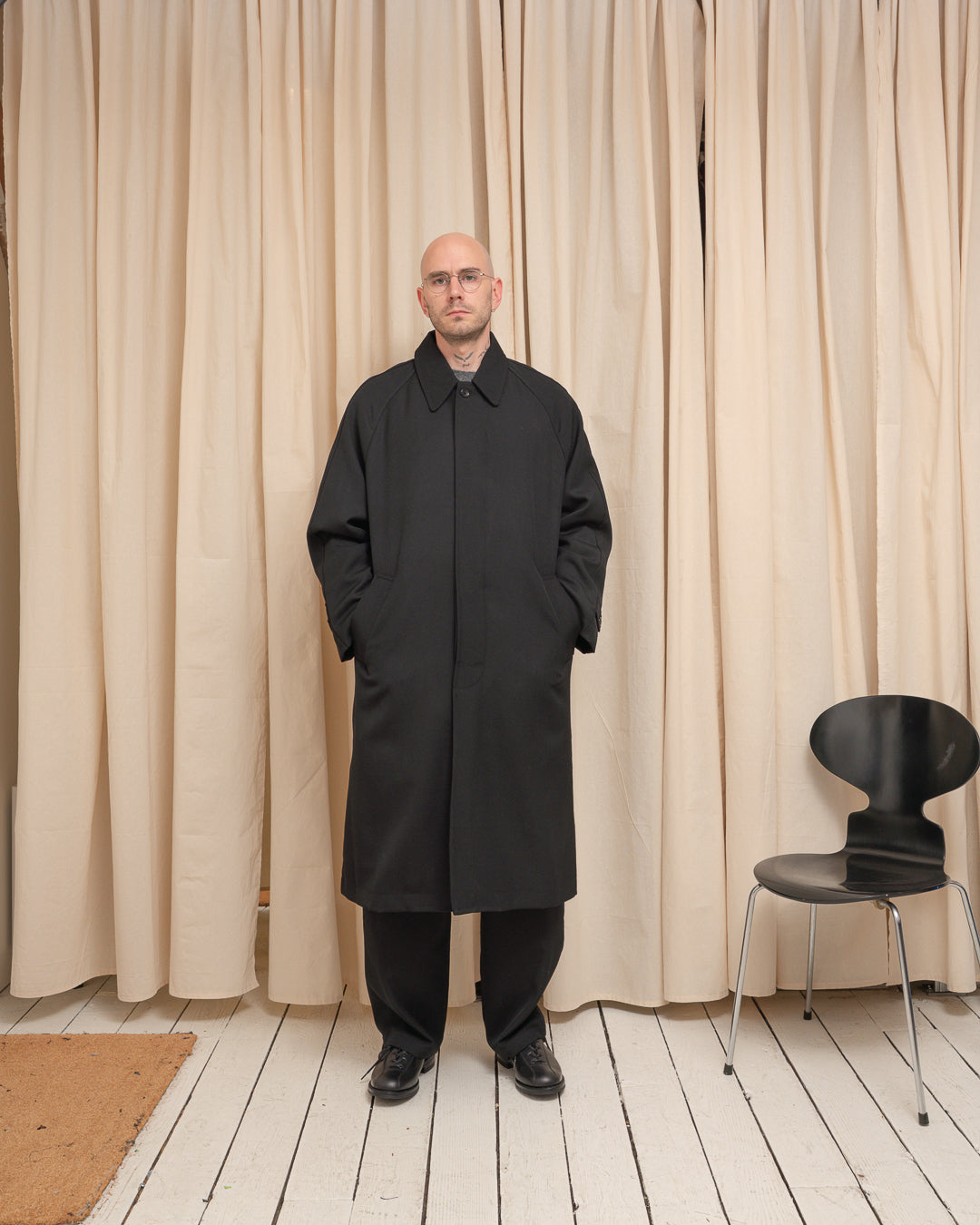 DRAFT COAT - BLACK HEAVYWEIGHT WOOL GABARDINE