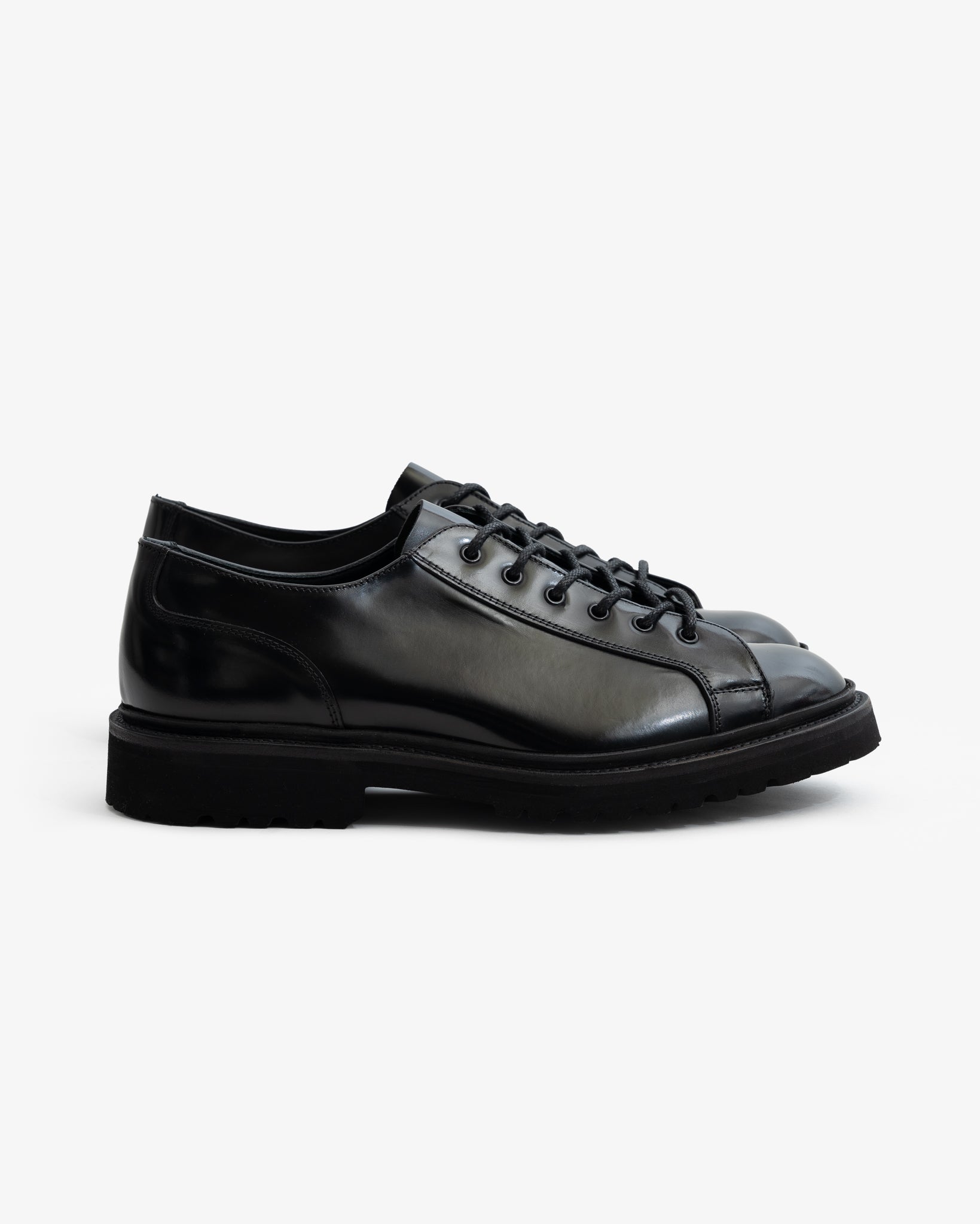 MONKEY SHOE - BLACK BOOKBINDER