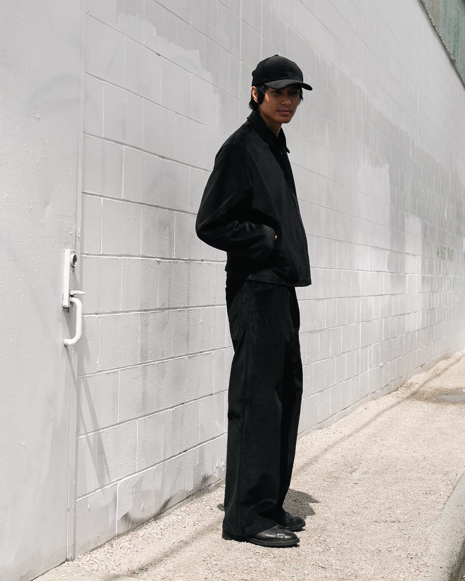 WIDE TROUSER - BLACK ITALIAN 8 WALE CORDUROY – James Coward